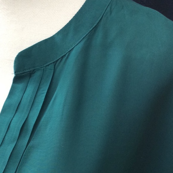 Gap Tunic Blouse - Picture 2 of 6